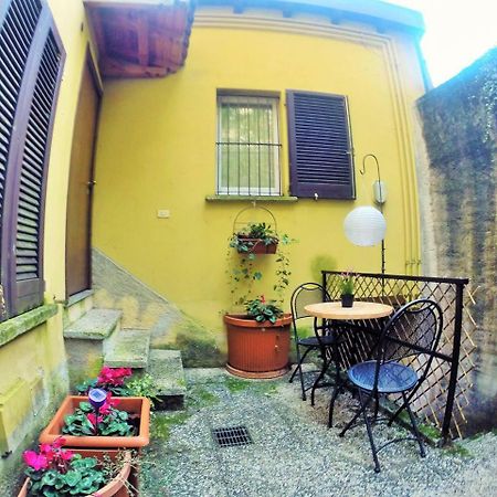 Апартаменты Cozy Garden Retrait Варенна Экстерьер фото